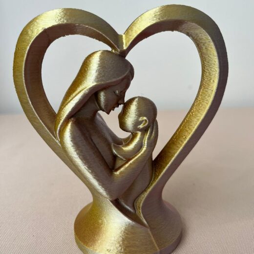 Escultura Família no Coração