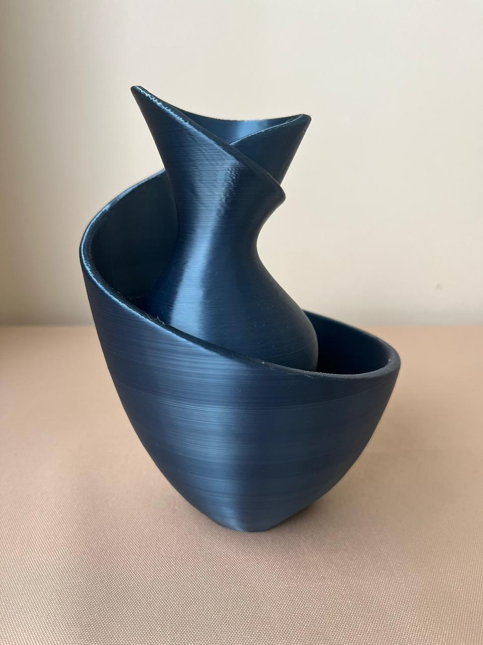 Vaso Abstrato Azul e Dourado